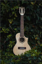 Cargar imagen en el visor de la galería, ukelele saturn concierto
